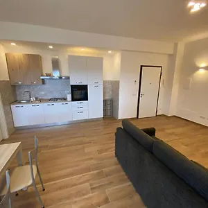 Apartment Viriamo House Roma, Acilia
